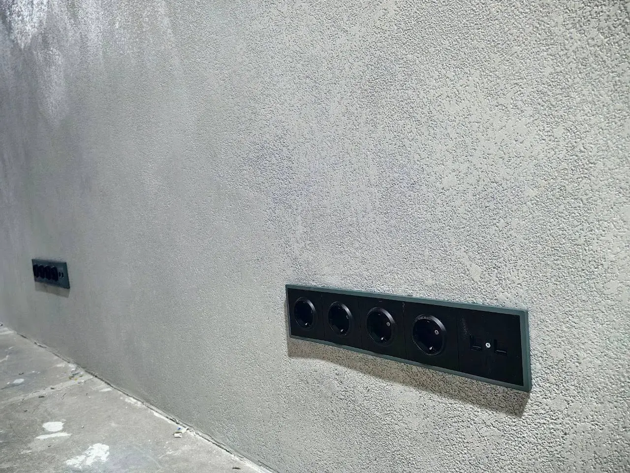 😯 Заказчики в восторге — а это для нас лучшая оценка работы!
На объекте завершили ключевой этап, и результат получился именно таким, как мы и задумывали 💪✨
🪨 Фактурные стены с благородной, живой повер... | Сетка — социальная сеть от hh.ru