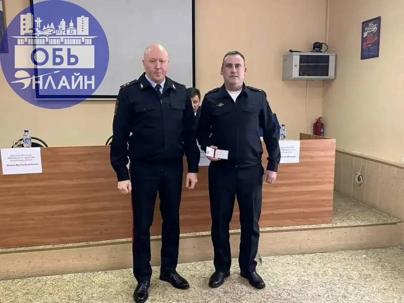 ↗ Начальник ГУ МВД России по Новосибирской области Андрей Кульков в ходе рабочей поездки посетил Отделение МВД России по городу Оби
В рамках рабочей поездки начальник ГУ МВД России по Новосибирской об... | Сетка — социальная сеть от hh.ru