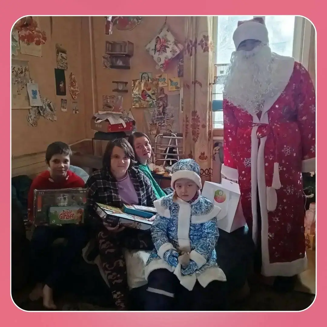 🧡 «Ёлка добра» ПГК: подводим итоги
В декабре мы запустили акцию «Ёлка добра», в которой приняли участие сотрудники московского офиса ПГК | Сетка — социальная сеть от hh.ru