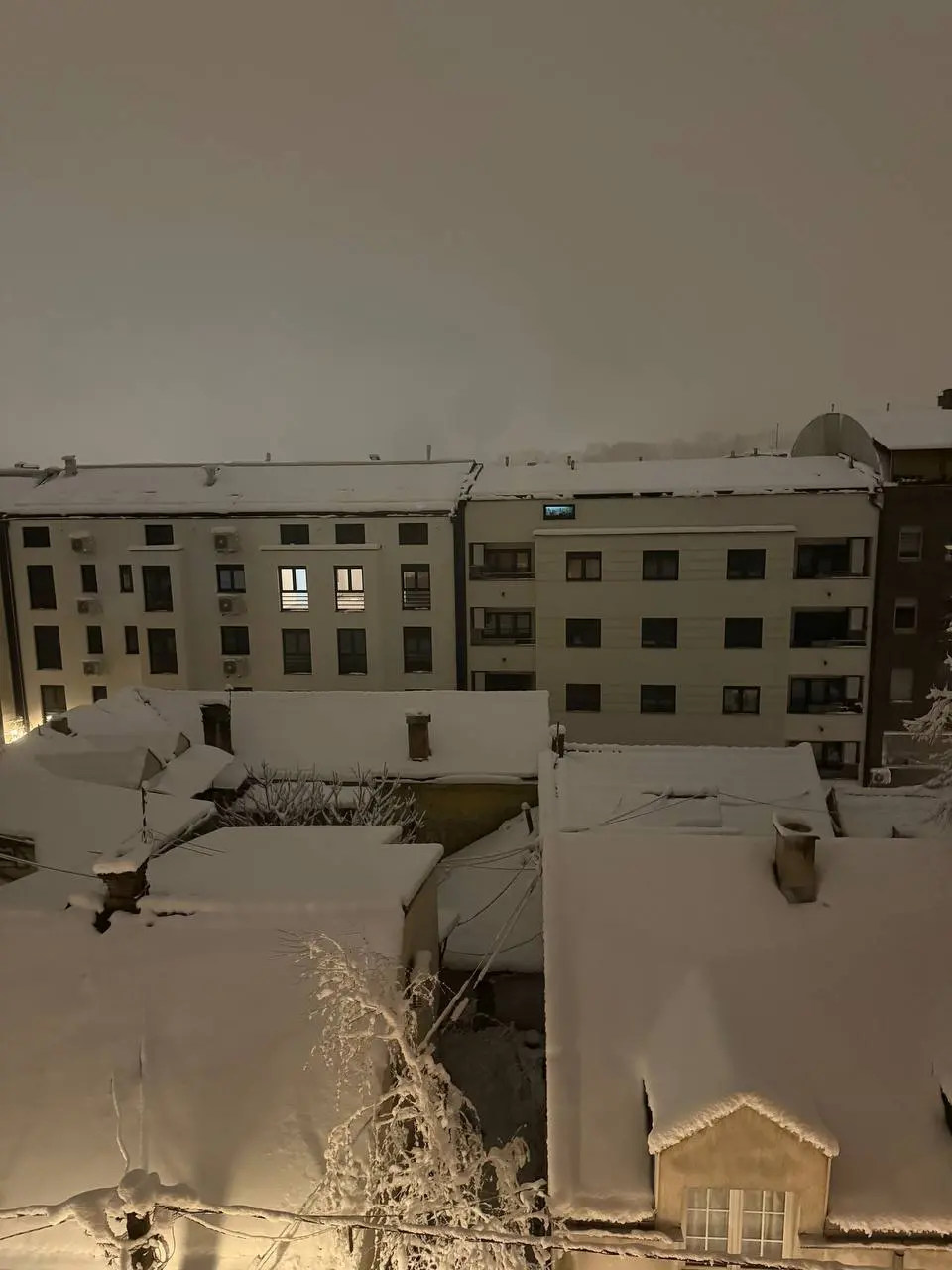 Базовый минимум в Новосибирске — роскошный максимум в Белграде 🤌
Фотоотчет «как я провела новогодние каникулы». У нас выпал снег | Сетка — социальная сеть от hh.ru