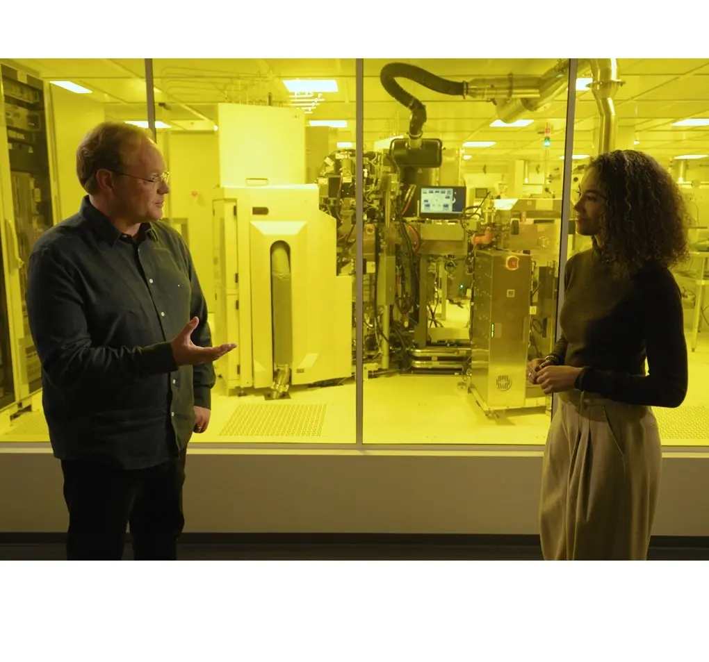 🧠 Как ИИ меняет медицину, науку и работу
Microsoft запустил серию интервью о реальном влиянии ИИ | Сетка — социальная сеть от hh.ru