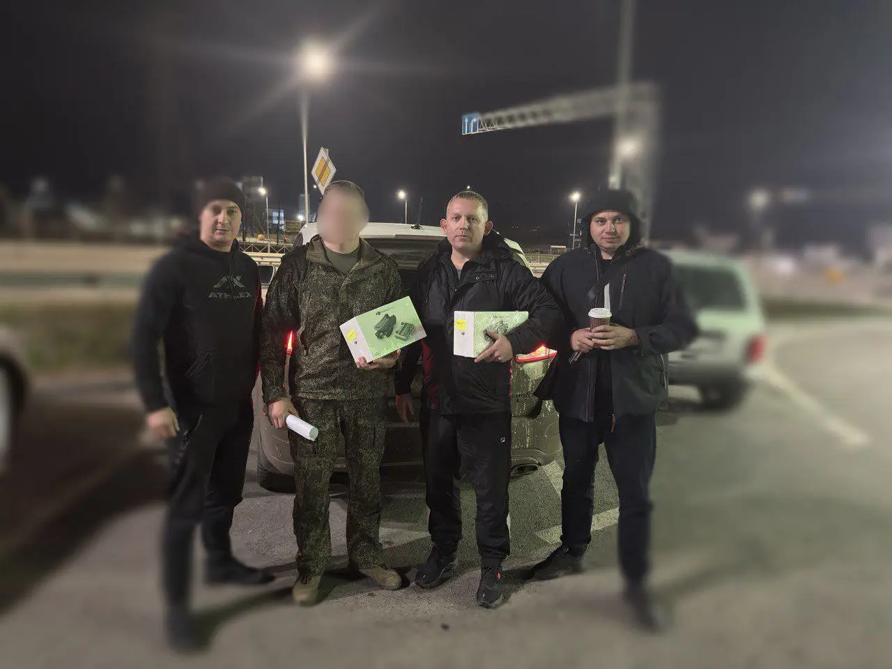 Очередной гуманитарный груз был направлен из Грачевского округа в зону СВО
Делегация навестила земляков, которые с честью выполняют свой гражданский долг на Донецком, Запорожском и Херсонском направле... | Сетка — социальная сеть от hh.ru