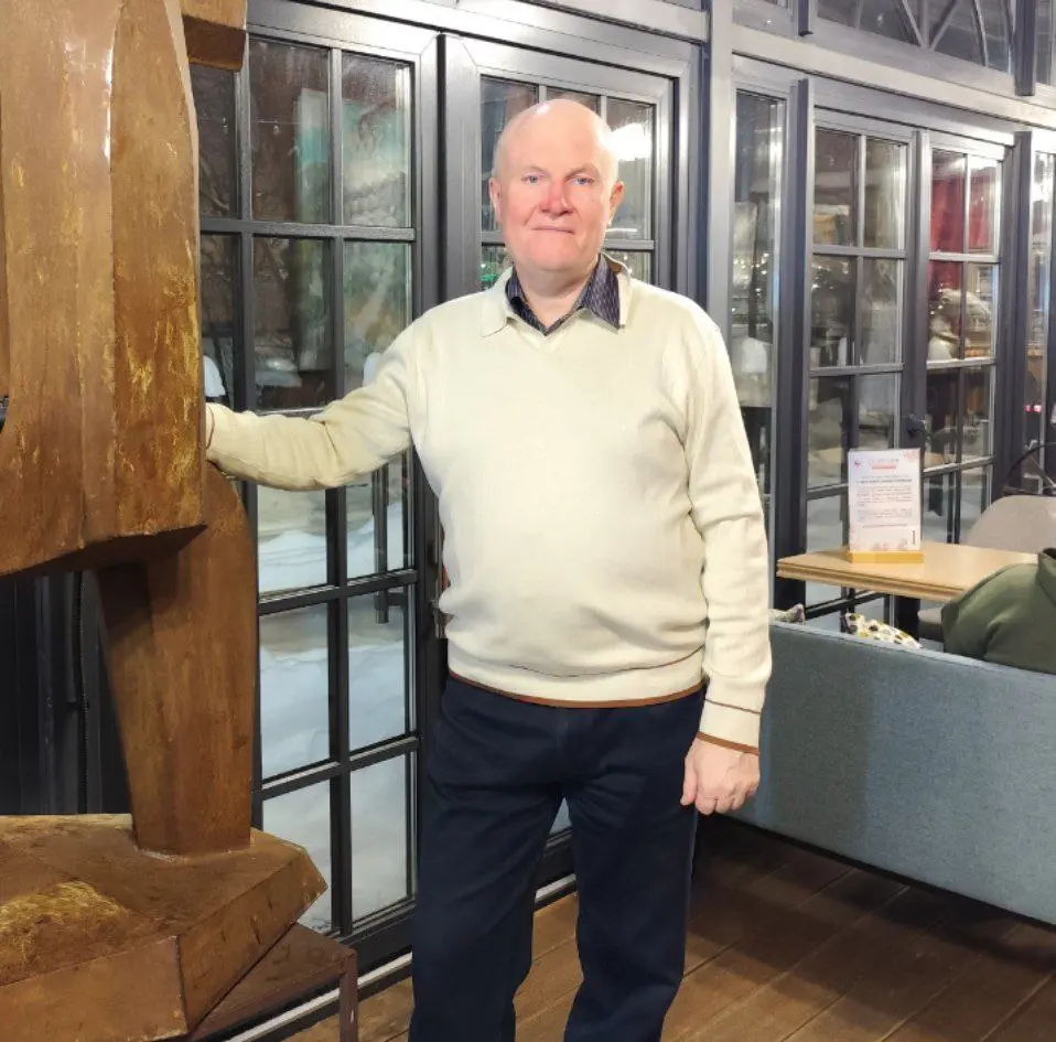 ТРИ РЕАЛЬНОСТИ, КОТОРЫЕ УПРАВЛЯЮТ ВАШЕЙ ЖИЗНЬЮ
Вы думаете, что видите мир «как он есть»?
Это иллюзия | Сетка — социальная сеть от hh.ru