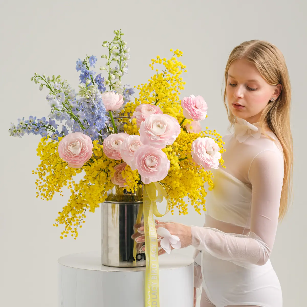 Вопрос тем, кому поручили «организовать цветы к 8 Марта» 👇 | Сетка — социальная сеть от hh.ru