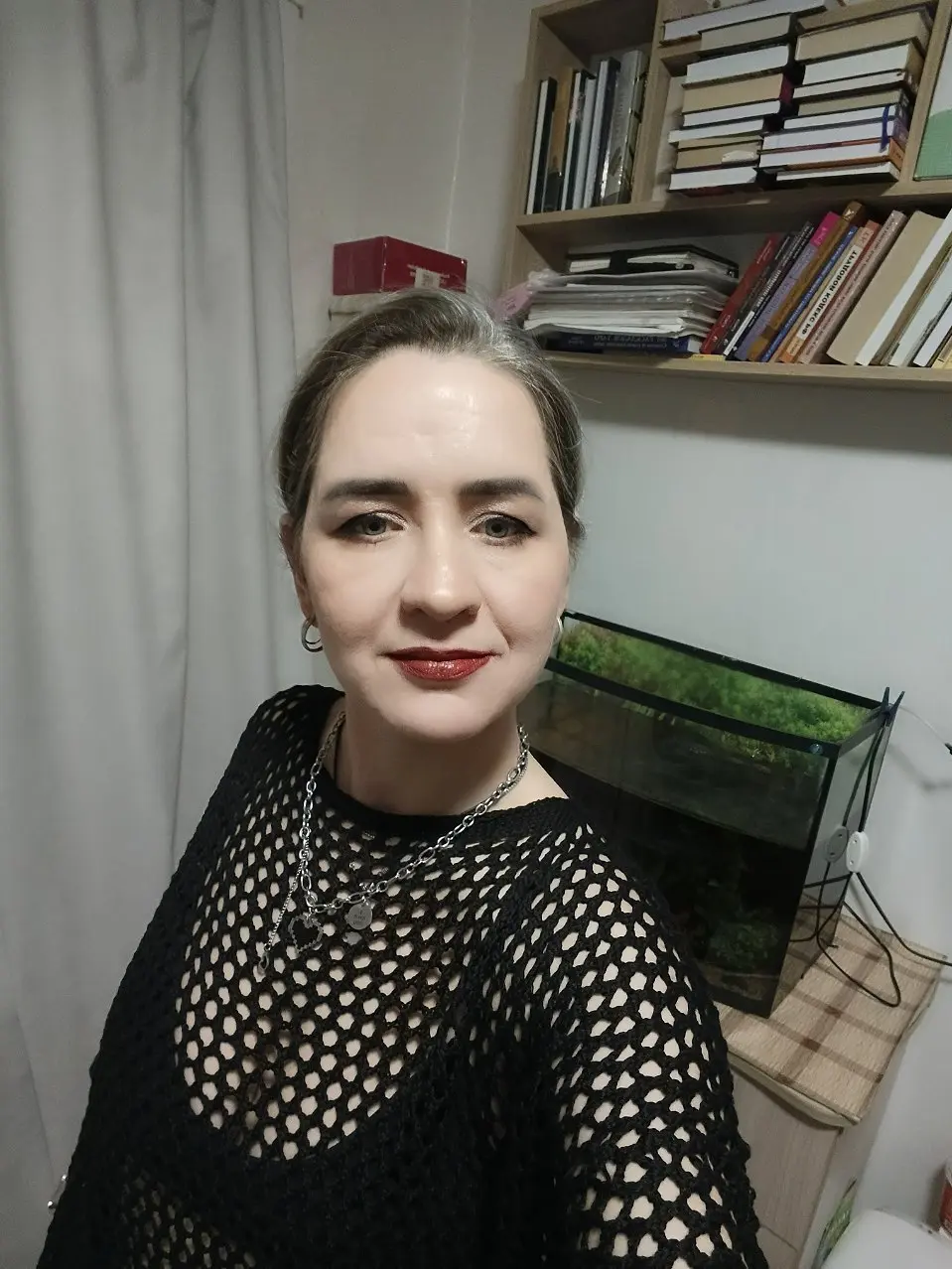 Когда работа под вопросом
💰 Но, как обычно, мысли о работе не отпускают | Сетка — социальная сеть от hh.ru