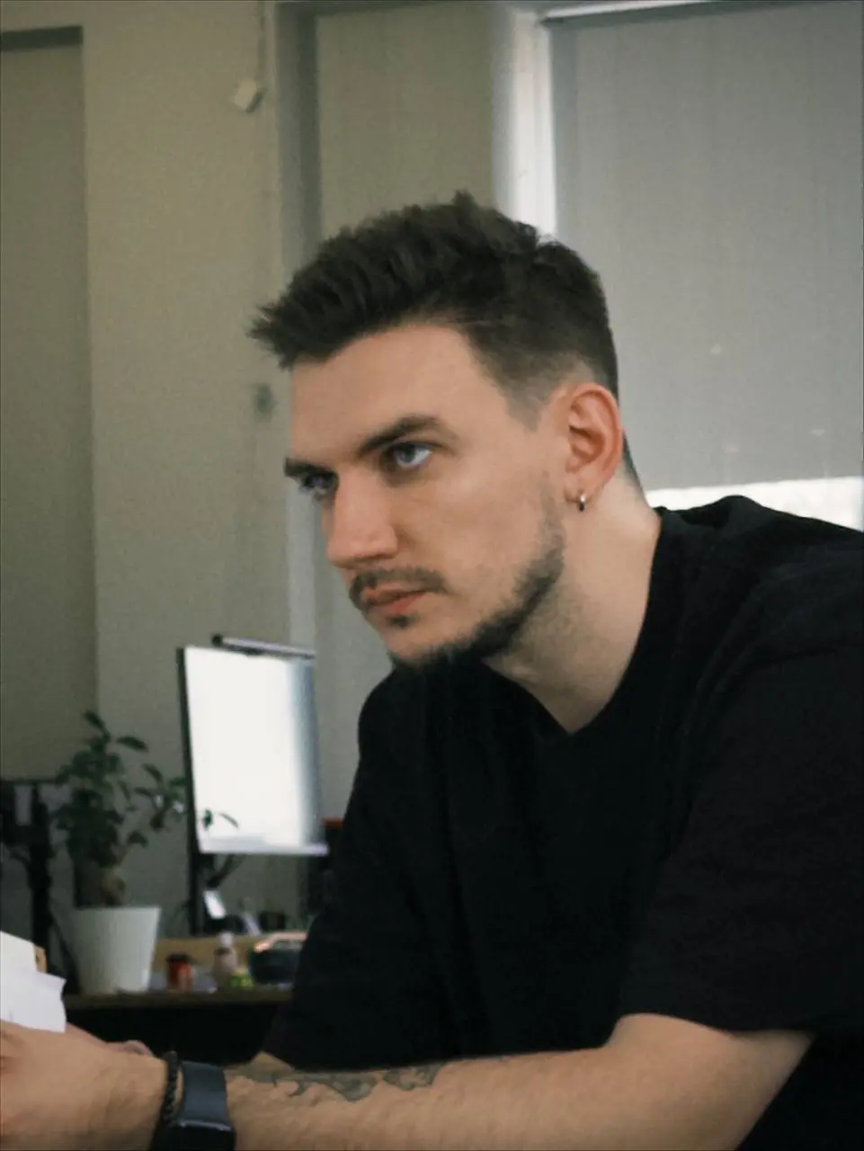 slavic stare 😑 | Сетка — социальная сеть от hh.ru