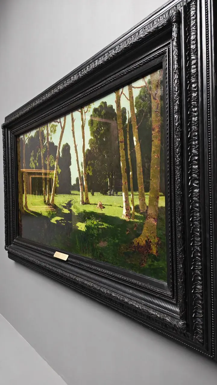 🖼 Я поведу тебя в «Иллюзию света»
Вчерашний вечер после рабочего дня сменился миром гениальных световых иллюзий! В рамках программы заботы о сотрудниках Екатерина Овчинникова, СЕО ГК "А.Н.Т | Сетка — социальная сеть от hh.ru