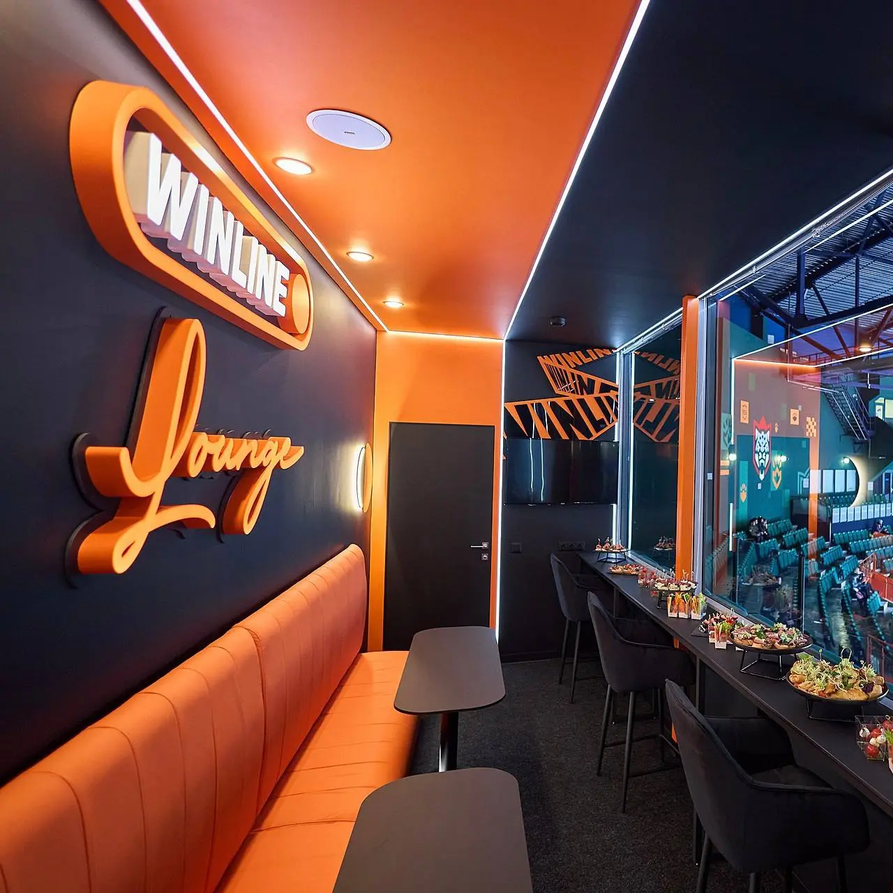 🔝 WINLINE открыл 5-й VIP-Lounge!
БК сделала брендированную випку в Казани на стадионе Ак Барса | Сетка — социальная сеть от hh.ru