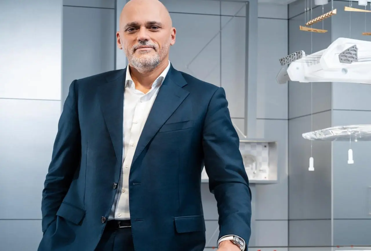Антуан Пин покинул пост генерального директора часового бренда TAG Heuer, пишет Business of Fashion со ссылкой на LVMH | Сетка — социальная сеть от hh.ru