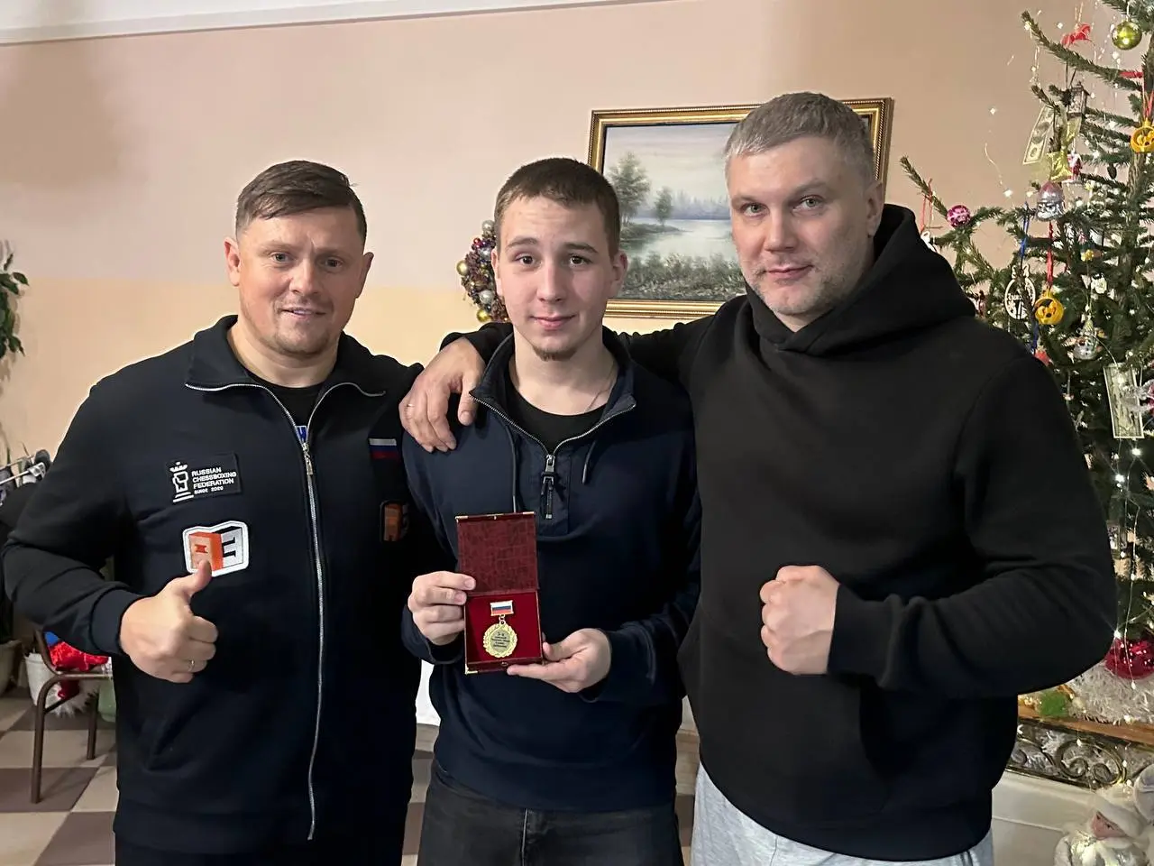 🔥 Наши спортивные сборы — это больше, чем тренировки!
Мы:
✔ пахали на занятиях до пота;
✔ смеялись и общались до упаду;
✔ исследовали новые места на экскурсиях;
✔ устраивали киновечера с топовыми филь... | Сетка — социальная сеть от hh.ru