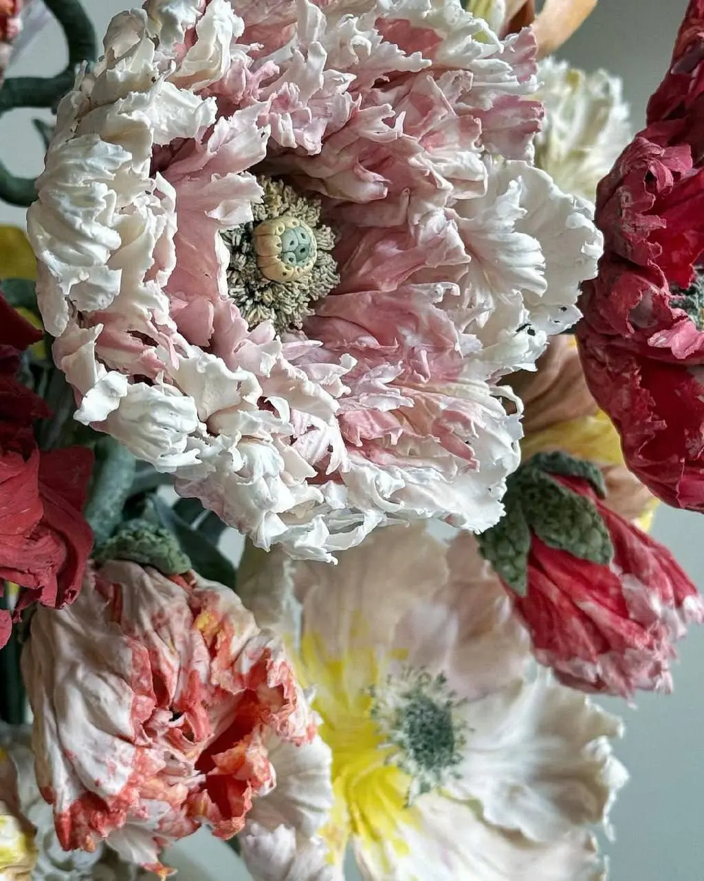 Находка дня: цветы из фарфора от художницы Анны Волковой 🌸 | Сетка — социальная сеть от hh.ru