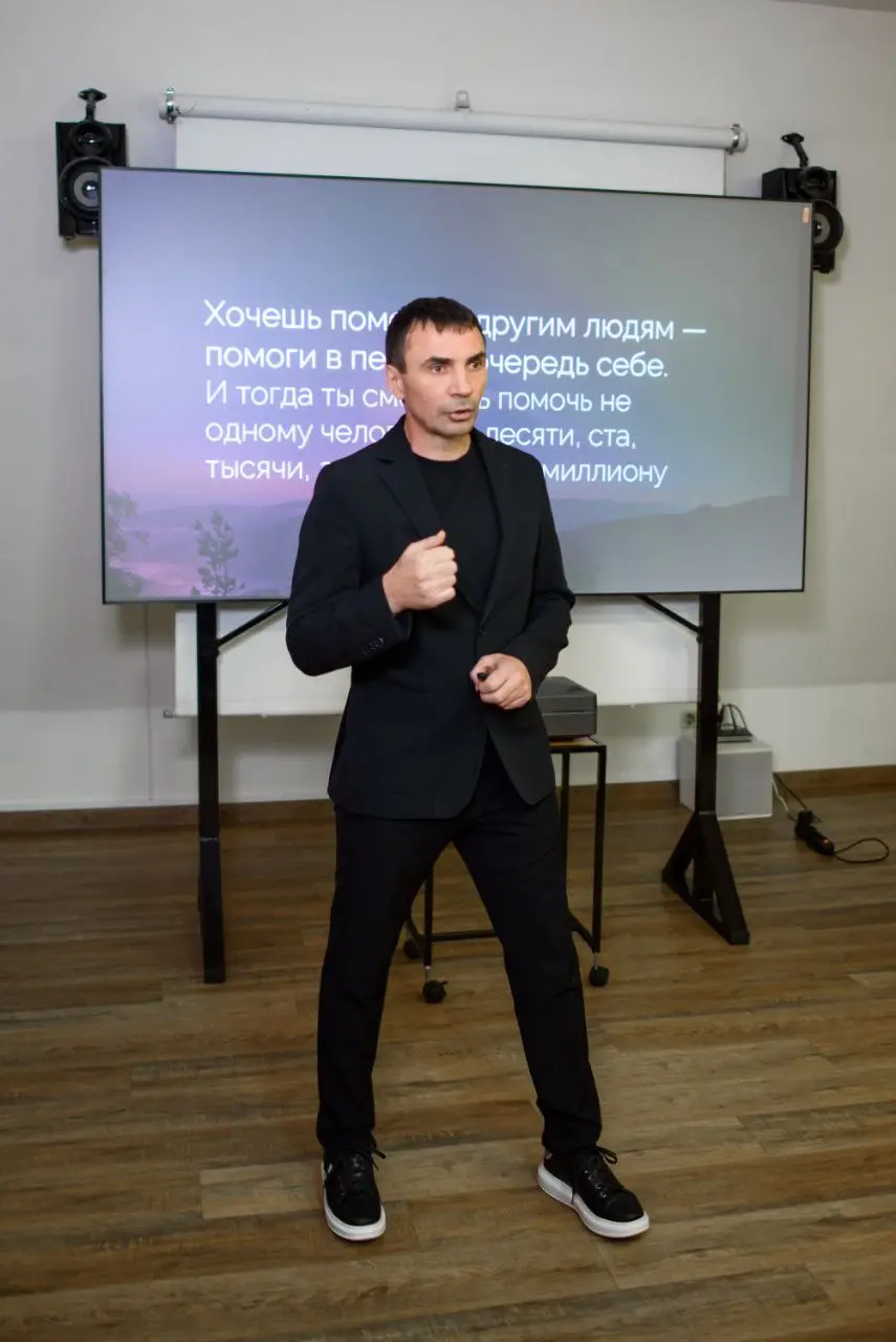 Почему у умных и зарабатывающих людей всё равно хаос в деньгах?»
У большинства не проблема с доходом.
Проблема -  с системой | Сетка — социальная сеть от hh.ru
