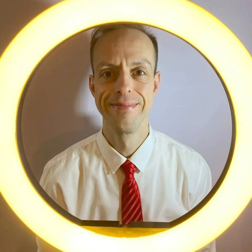 Как прекратить войну отделов и начать рост продаж на 15-20%
Даже если у вас есть отделы маркетинга и продаж и бюджет на рекламу есть, то вы могли заметить, что роста продаж нет? И тут подвох в том, чт... | Сетка — социальная сеть от hh.ru