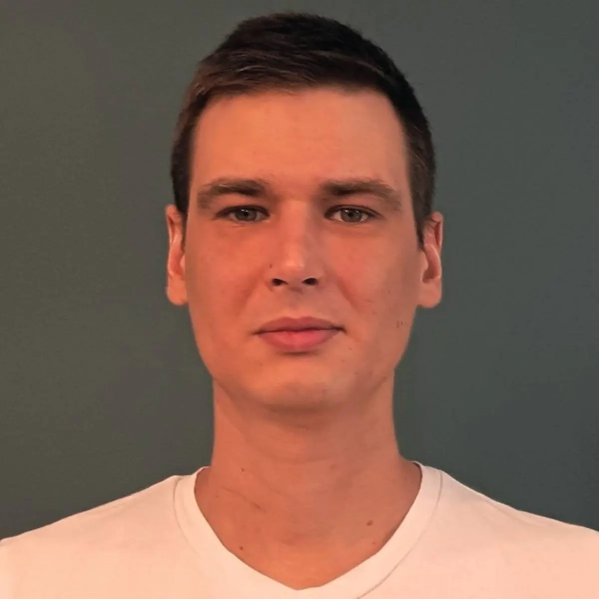 Андрей Сенин