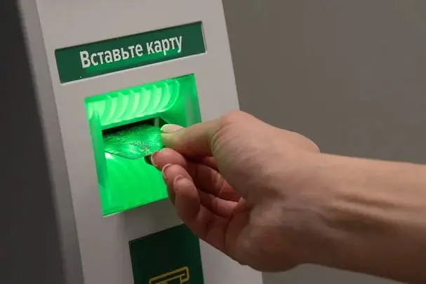 ⏺ Банки заблокировали миллионы карт и счетов физлиц с начала года
За первые недели 2026 года число временных блокировок карт и счетов физлиц в рамках борьбы с мошенничеством составило 2–3 млн, сообщае... | Сетка — социальная сеть от hh.ru