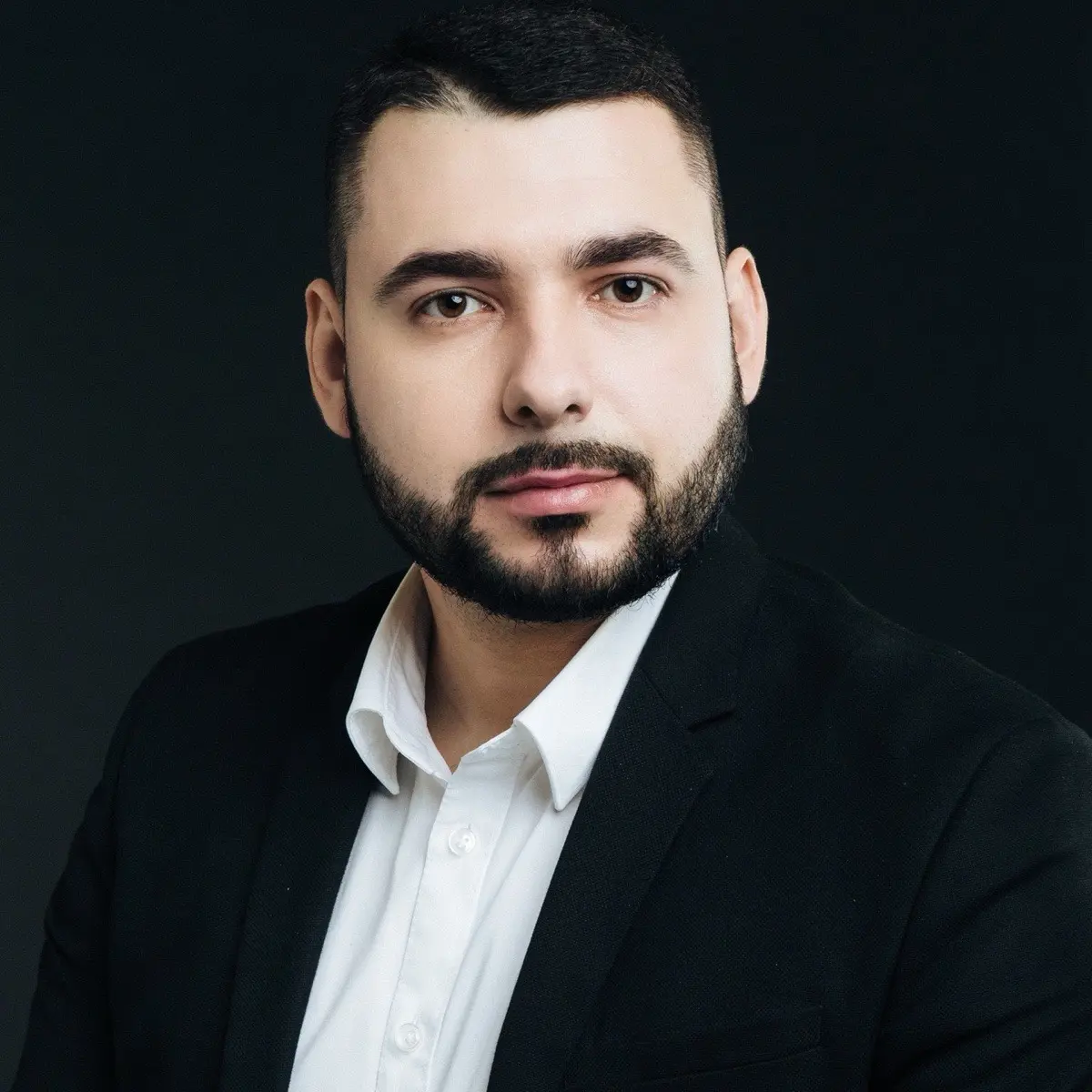 Евгений Иванов