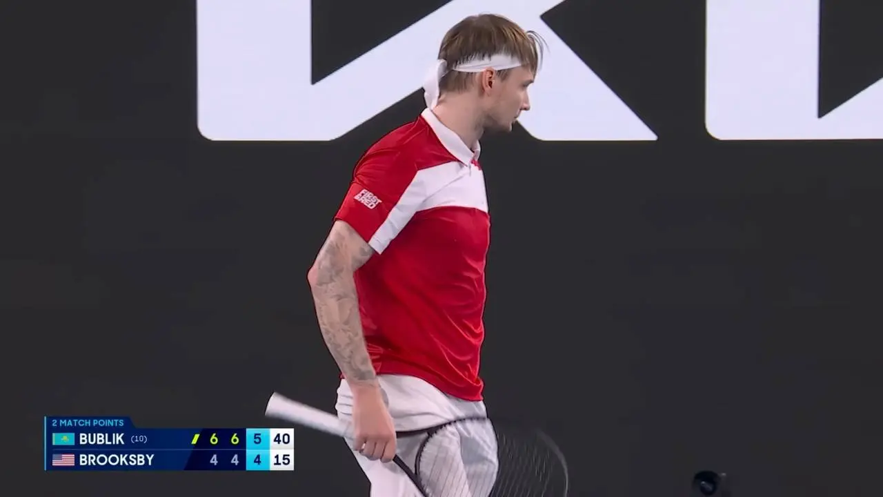 🎾 Рекордный брендинг проектов FONBET и WINLINE на Турнире Большого Шлема!
Сейчас идет Australian Open — один из 4-х ТБШ по теннису.
У наших букмекеров там 7 спортсменов | Сетка — социальная сеть от hh.ru