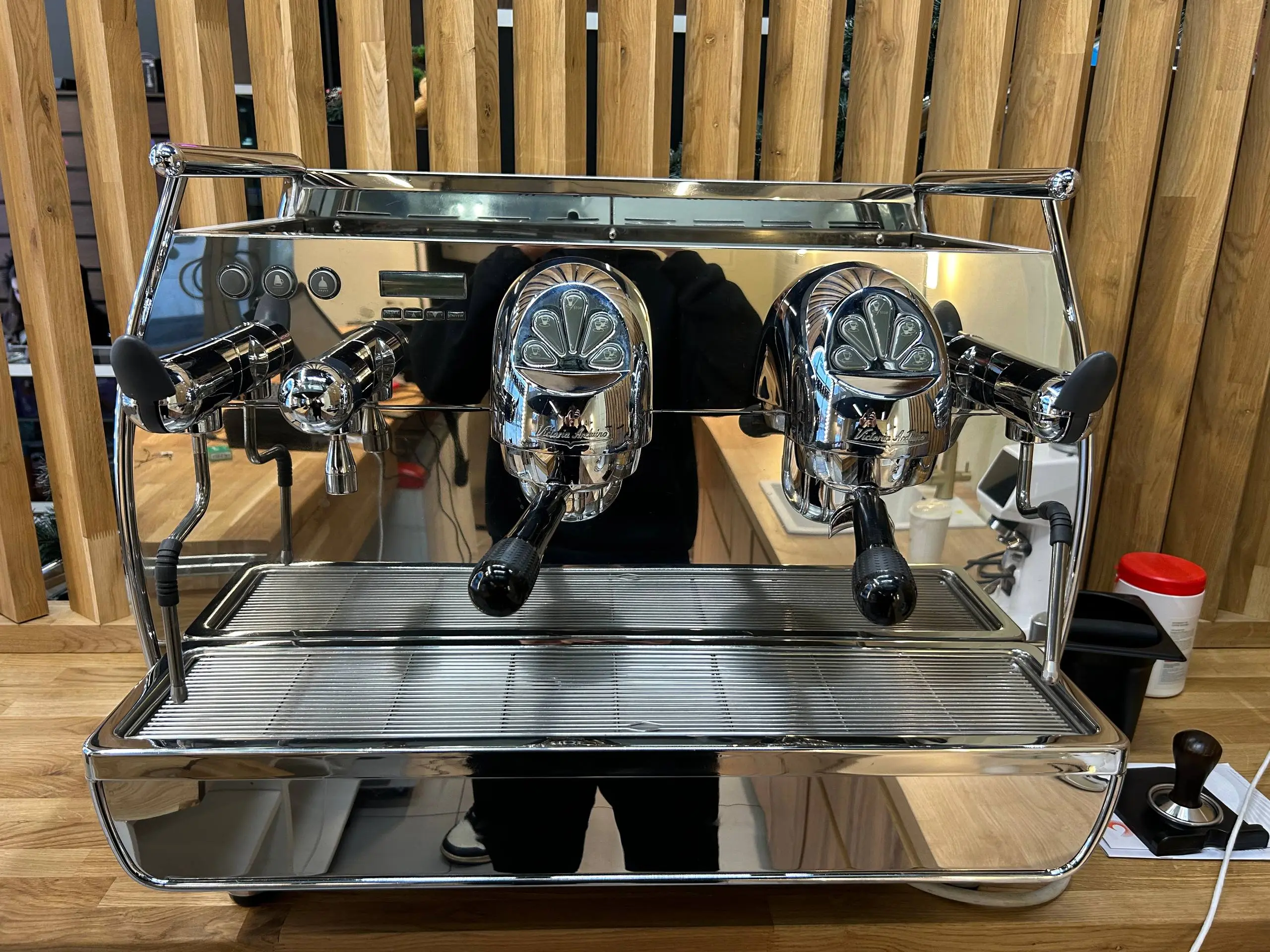 CoffeMan(открытие, на я.картах пока что нету)
Адрес: Мичуринский проспект 3(график работы с 7 до 22)
Юр | Сетка — социальная сеть от hh.ru