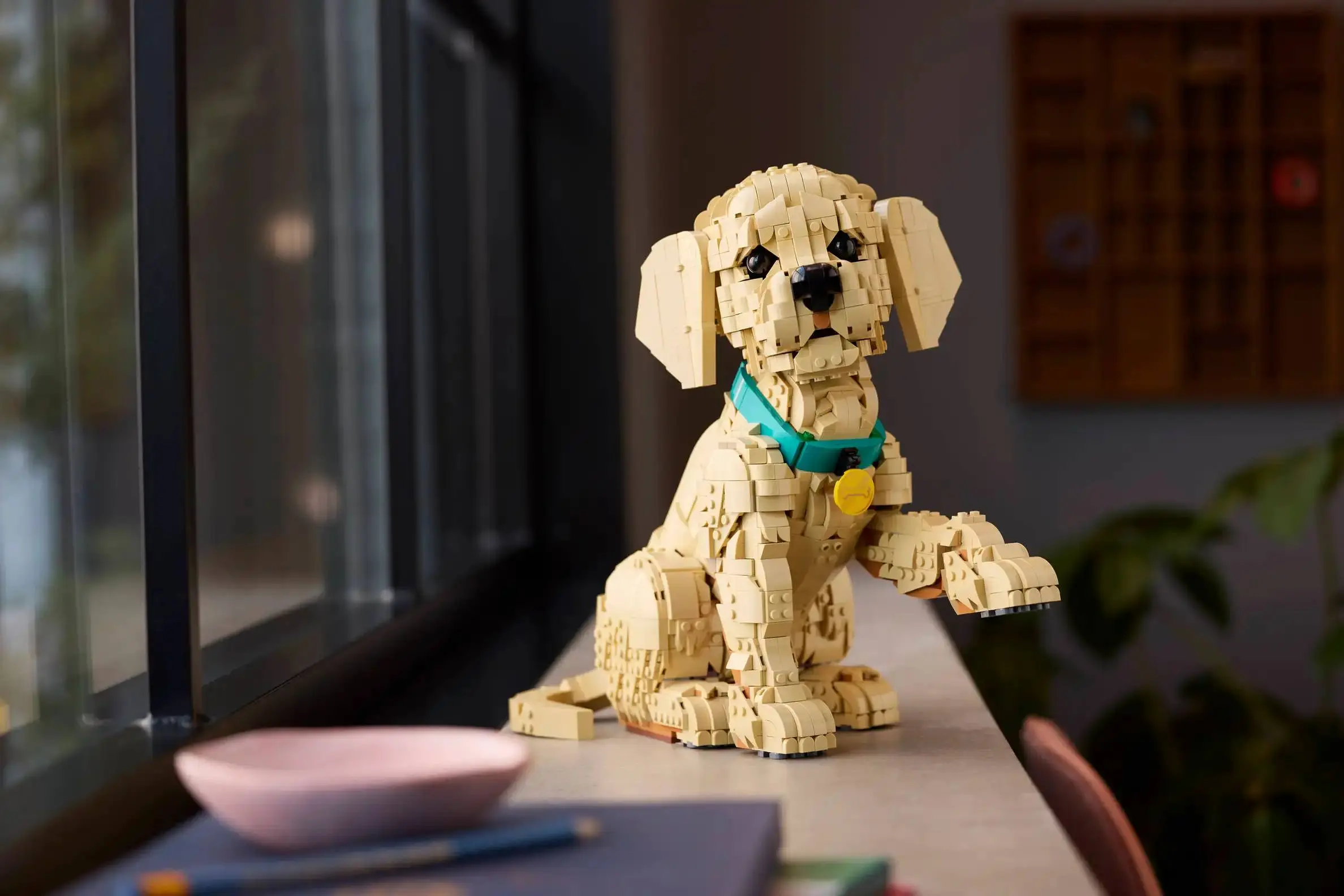 LEGO анонсировали новый набор с щенком золотистого ретривера.
Цена — 140 долларов, почти 11 тысяч рублей.
Берём? | Сетка — социальная сеть от hh.ru