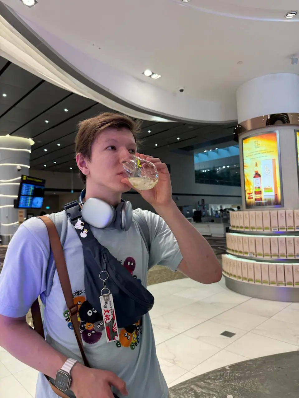 🛫Аэропорт Сингапура
Первая часть // Вторая часть // Третья часть // Четвертая часть // Пятая часть
Я адепт ранних приездов в аэропорт! Приехать за 6 часов до вылета? А почему нет? Аэропорты для меня н... | Сетка — социальная сеть от hh.ru