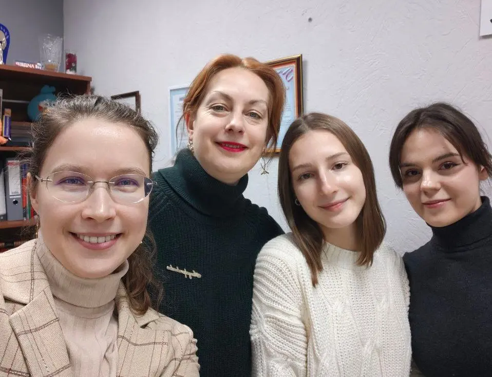 Хватит думать, что подпись — это просто закорючка ✋
Сегодня на мастер - классе по подписи мы разобрали подписи каждого — не абстрактно, а по-настоящему | Сетка — социальная сеть от hh.ru