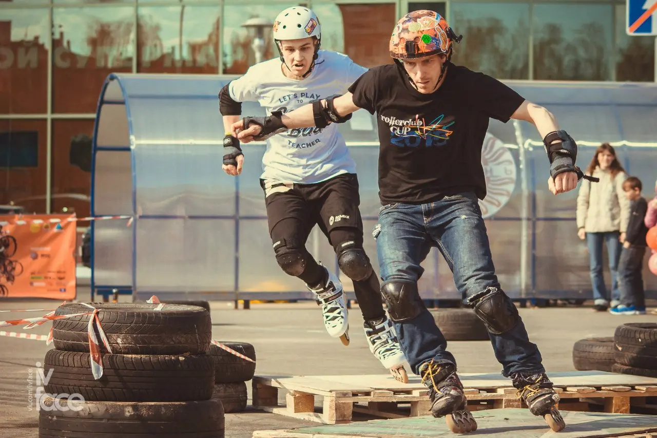 2016... часть вторая...
Исполнилась мечта 2013 года поучаствовать в Red bull crashed ice, даже прошел квалификацию))) | Сетка — социальная сеть от hh.ru