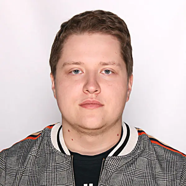 Максим Сивов