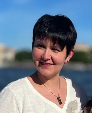 Елена Козырева