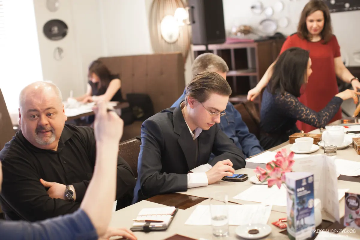 2К16 | Сетка — социальная сеть от hh.ru