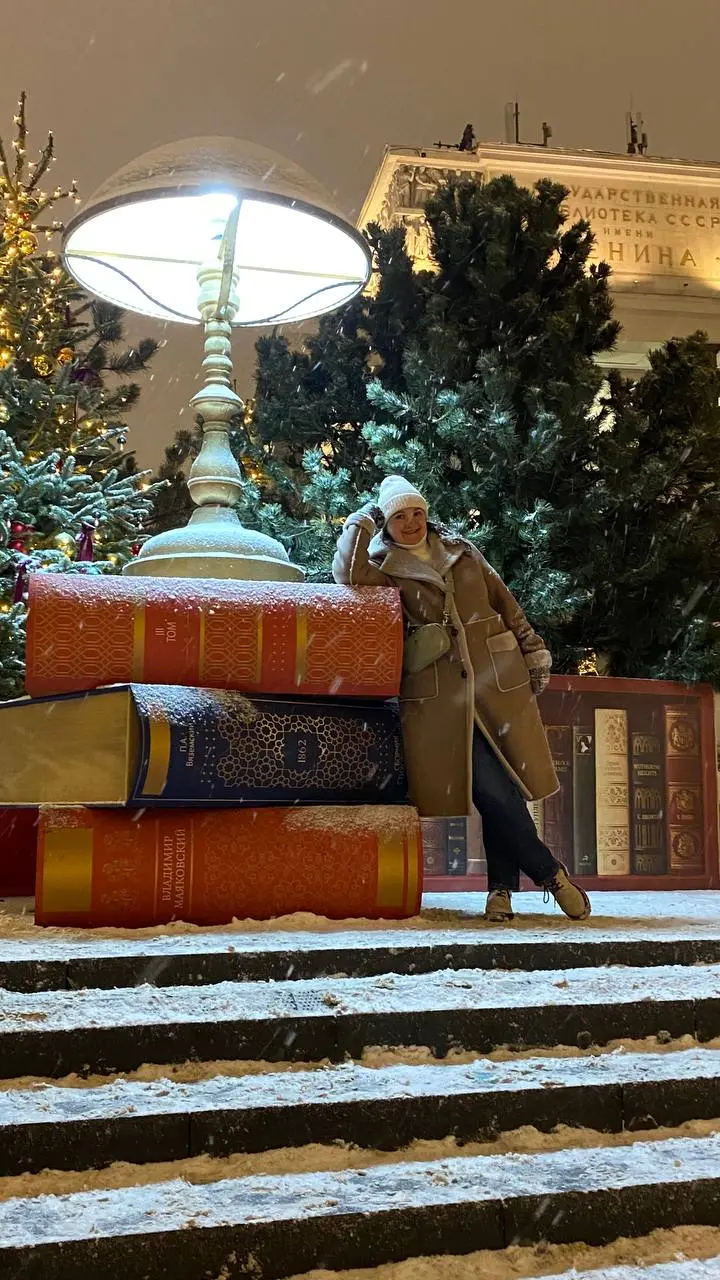 В канун Старого Нового года хочу пригласить вас к взаимодействию в 2026 год со мной и как это можно сделать (с «вишенкой» 🍒 в конце):
1️⃣Карьерная диагностика
Провела более 40 в 2025 году | Сетка — социальная сеть от hh.ru