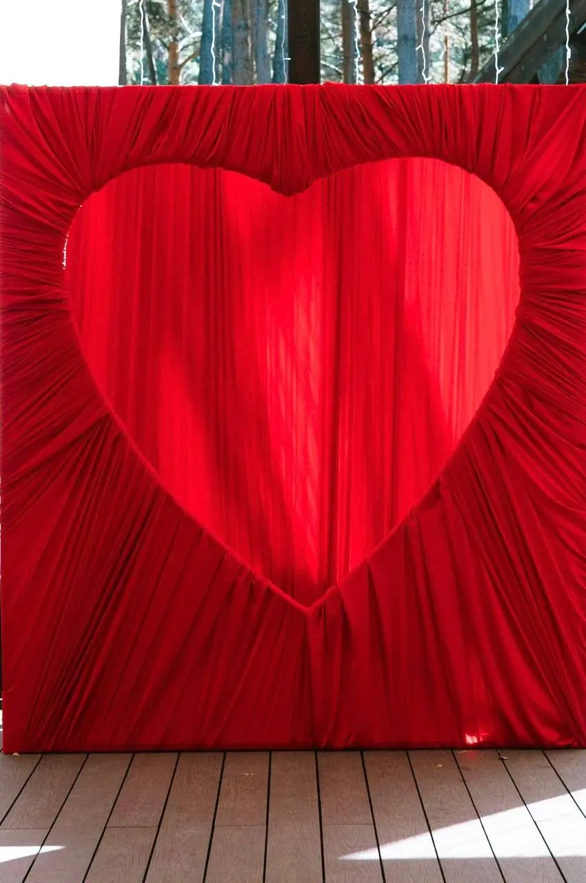 Дорогие девушки! 💕
Мы рады пригласить вас на фотодень ко Дню святого Валентина ❤️
✨ 7 и 8 февраля
📸 Форматы съёмки:
— индивидуальная
— парная
— семейная
В съёмке могут участвовать до 4 человек, без жи... | Сетка — социальная сеть от hh.ru