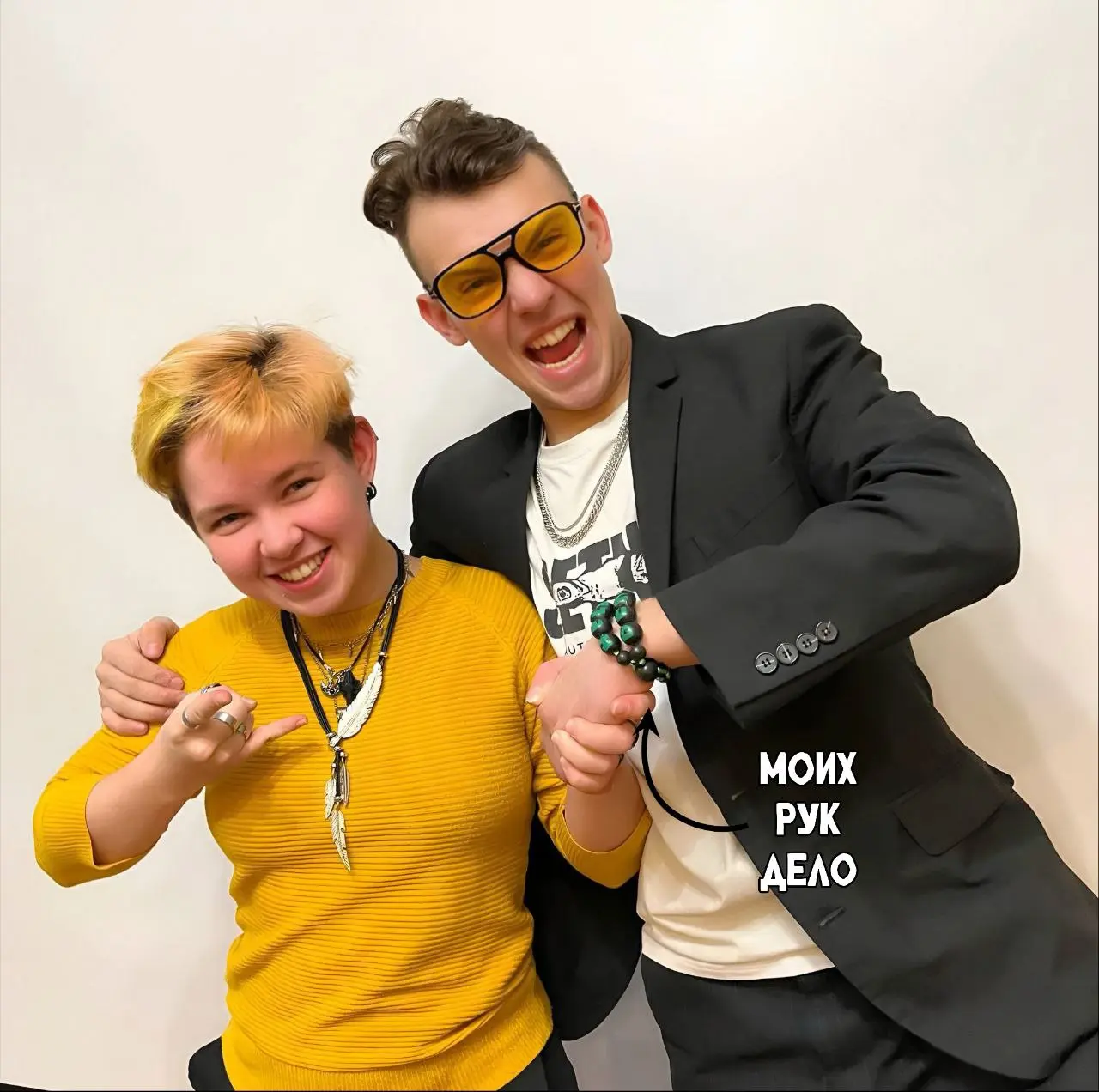 По традиции: Prime Team. Я тот человек, который застал и SWL, и самый первый Prime Team, который проводился вживую, без созвонов. Но мы-то строим бизнес на весь мир, так что без созвонов никуда | Сетка — социальная сеть от hh.ru