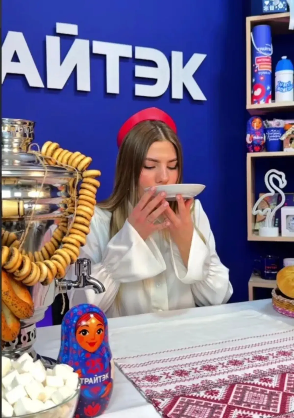 Как мы создавали новогодний набор | Сетка — социальная сеть от hh.ru