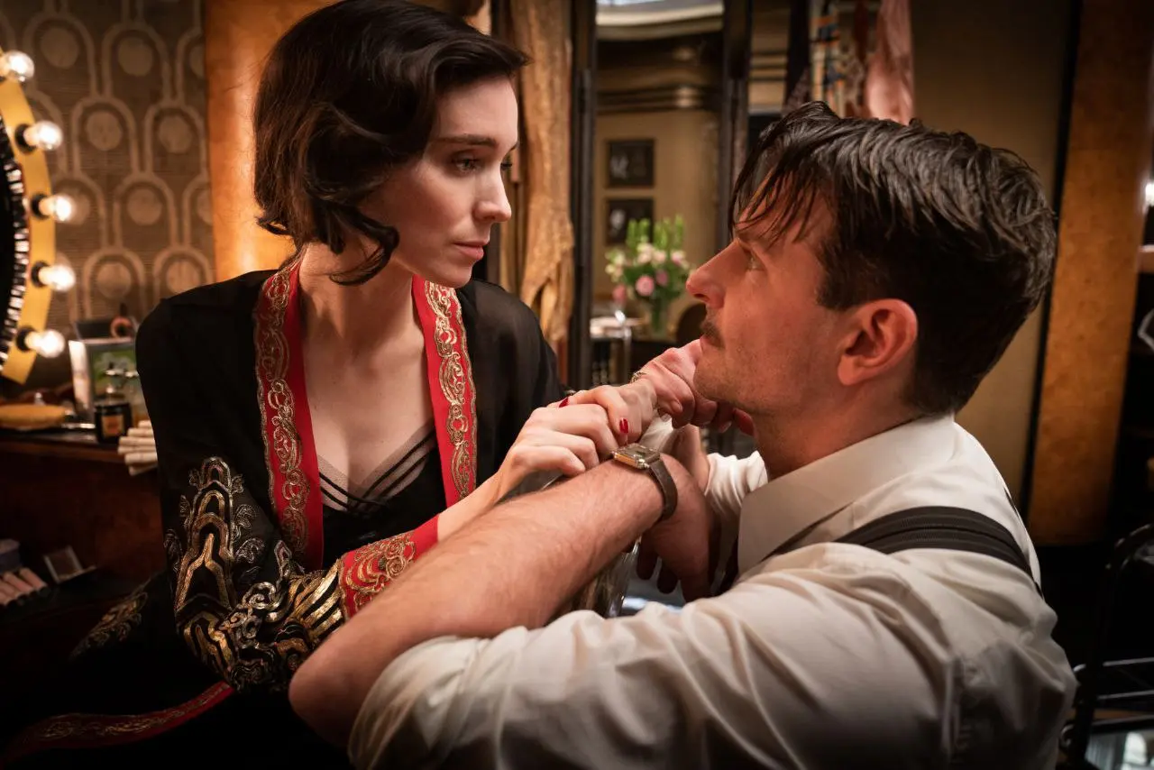 🎬 КиноРекомендация
Привет, друзья 👋
Вы, наверное, уже слышали про сериал Во всём виновата она - мы его тоже посмотрели, нам понравился | Сетка — социальная сеть от hh.ru