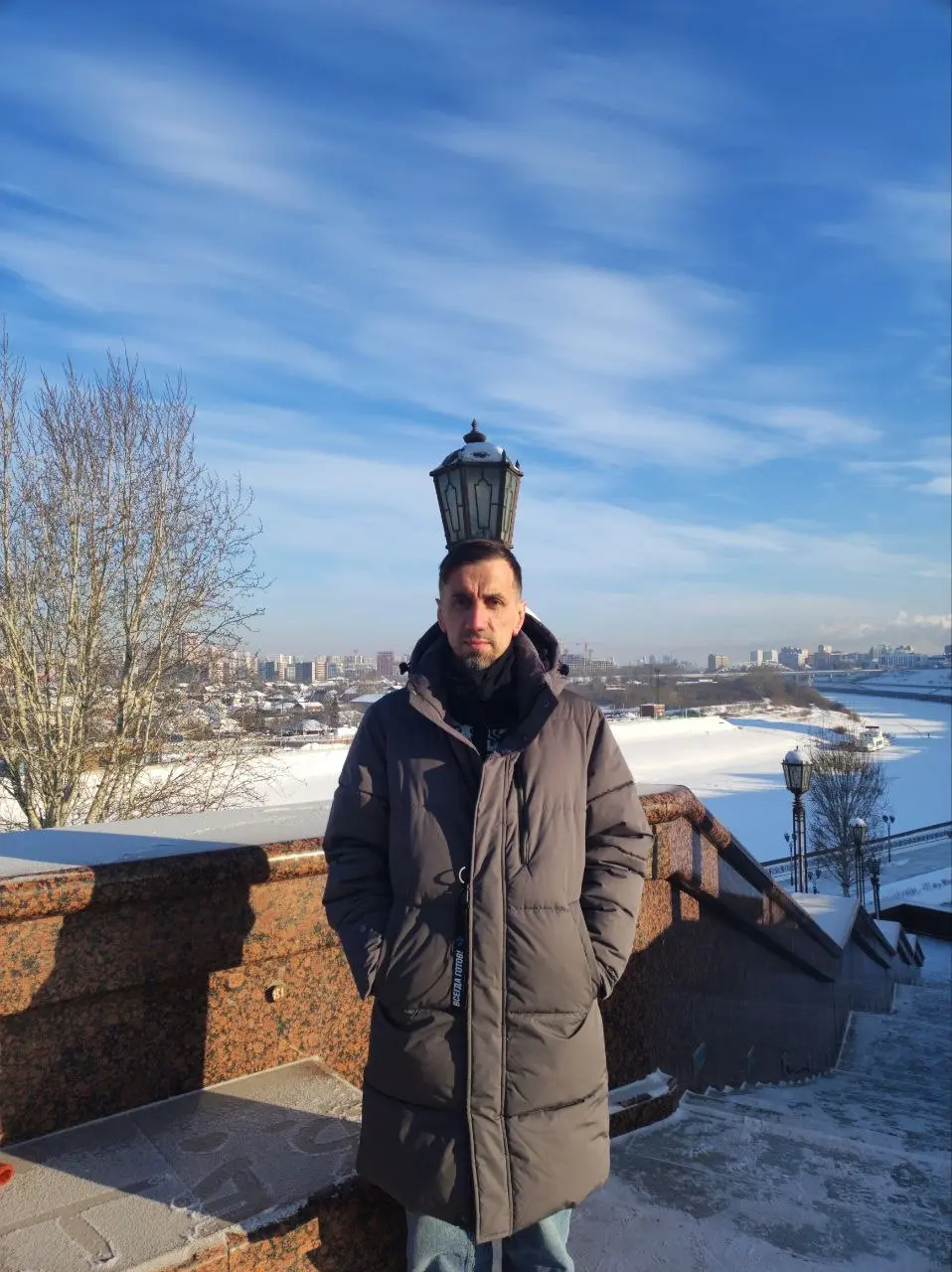 В Тюмени были стабильные минус тридцать. В такую погоду без шапки никак
~
За #monumentcap
иди в избу | Сетка — социальная сеть от hh.ru