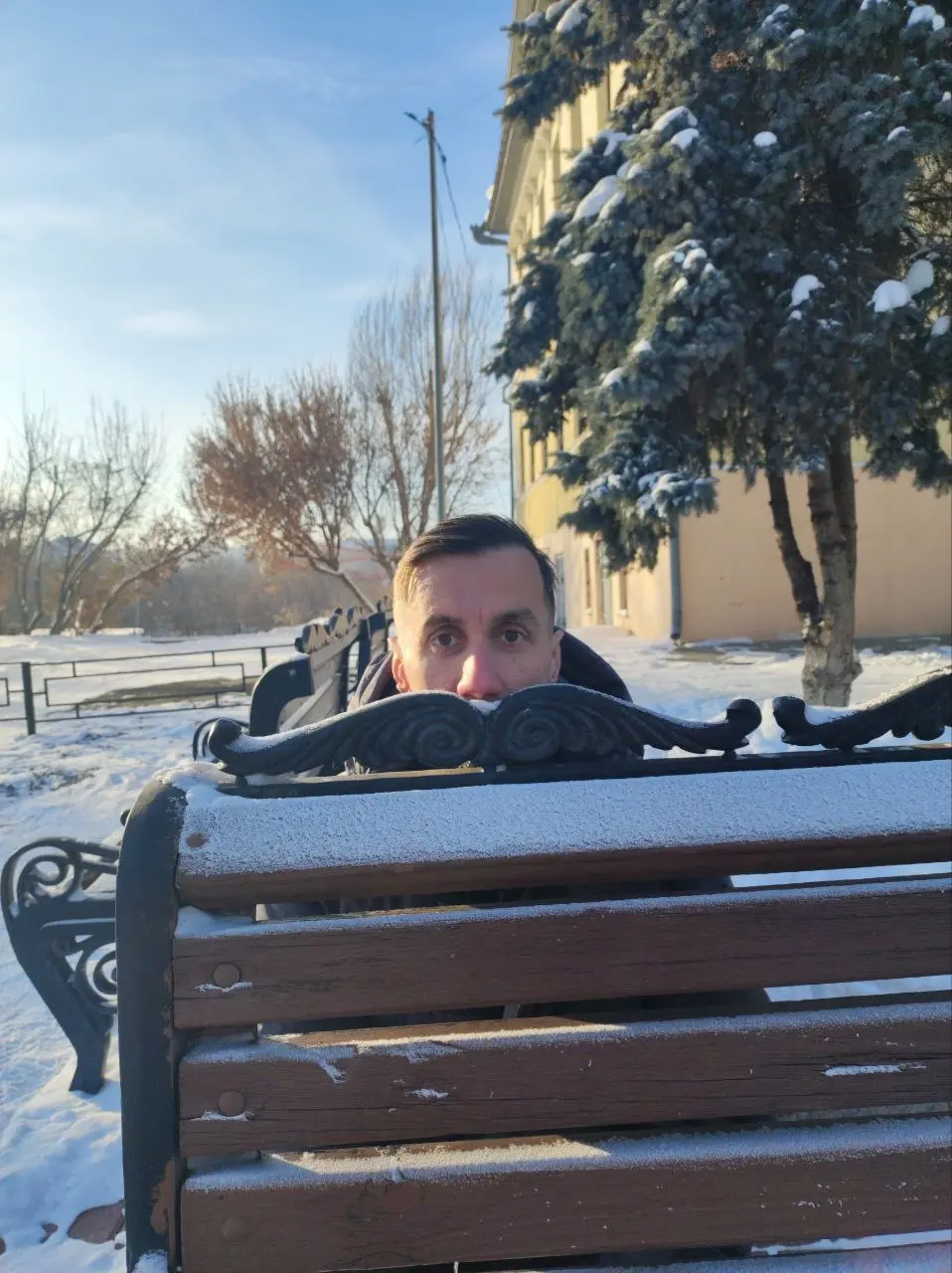 В Тюмени были стабильные минус тридцать. В такую погоду без шапки никак
~
За #monumentcap
иди в избу | Сетка — социальная сеть от hh.ru