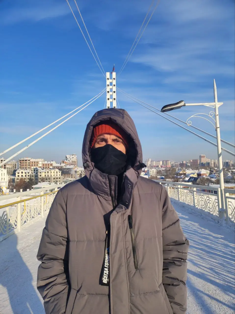 В Тюмени были стабильные минус тридцать. В такую погоду без шапки никак
~
За #monumentcap
иди в избу | Сетка — социальная сеть от hh.ru