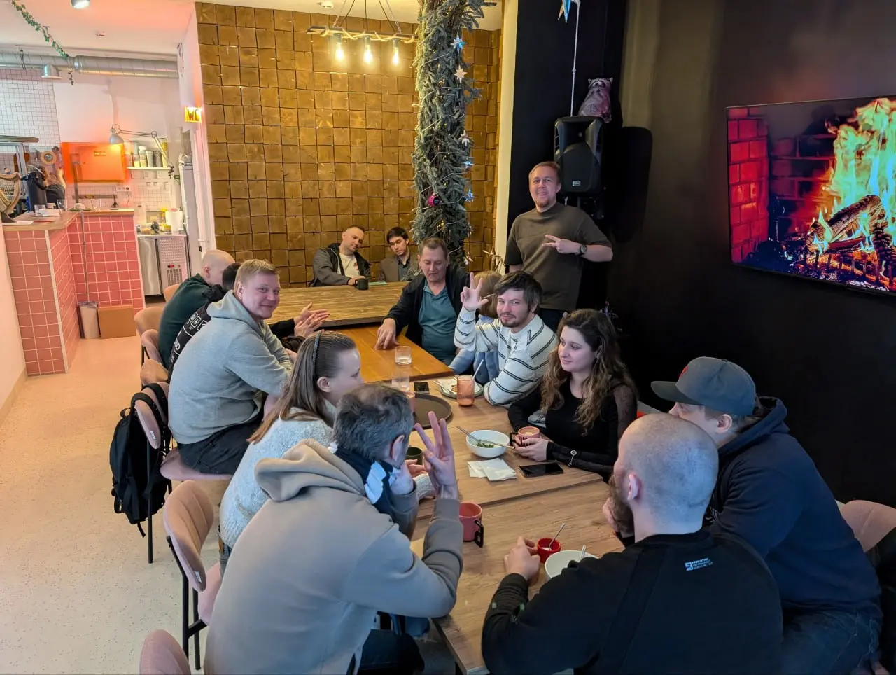 📍 Санкт-Петербург, DEVOPS
#report
В эту субботу провели первую встречу Coffee & Code совместно с DeusOps | Сетка — социальная сеть от hh.ru