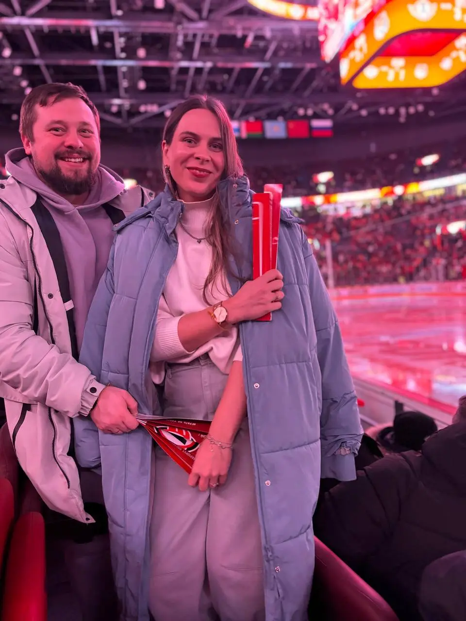 Вчера сходили на хоккей.
Последние мои воспоминания до этого момента были только в детстве, до 15 лет | Сетка — социальная сеть от hh.ru