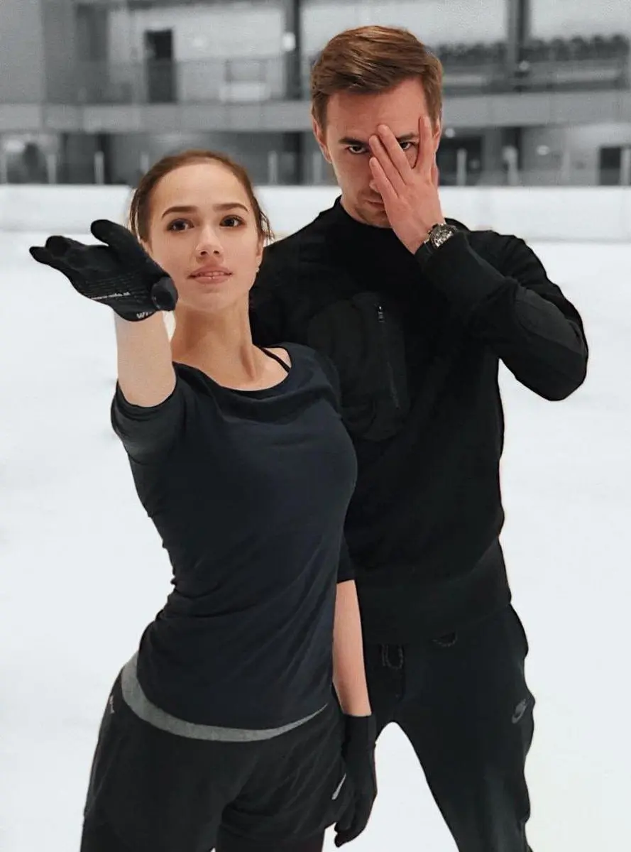⛸Бесплатные мастер-классы по фигурному катанию от Алины Загитовой и Даниила Глейхенгауза
🔹30 января в 14:00 — Алина Загитова
🔹31 января в 13:00 — Даниил Глейхенгауз
🔹1 февраля в 15:30 — Алина Загитова... | Сетка — социальная сеть от hh.ru