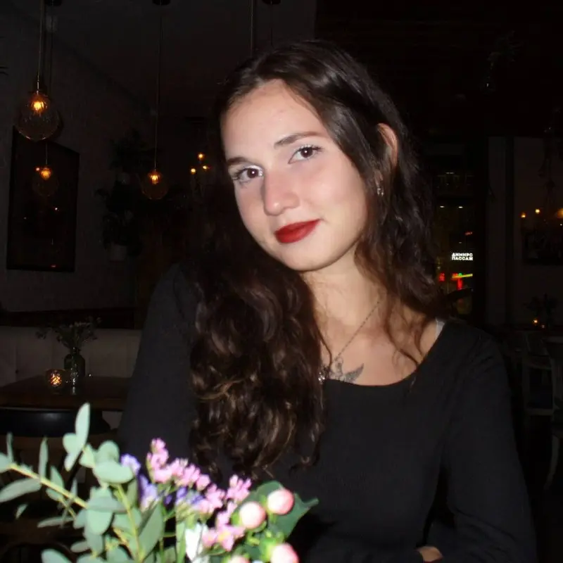 Яна Ярославцева | Сетка — социальная сеть от hh.ru