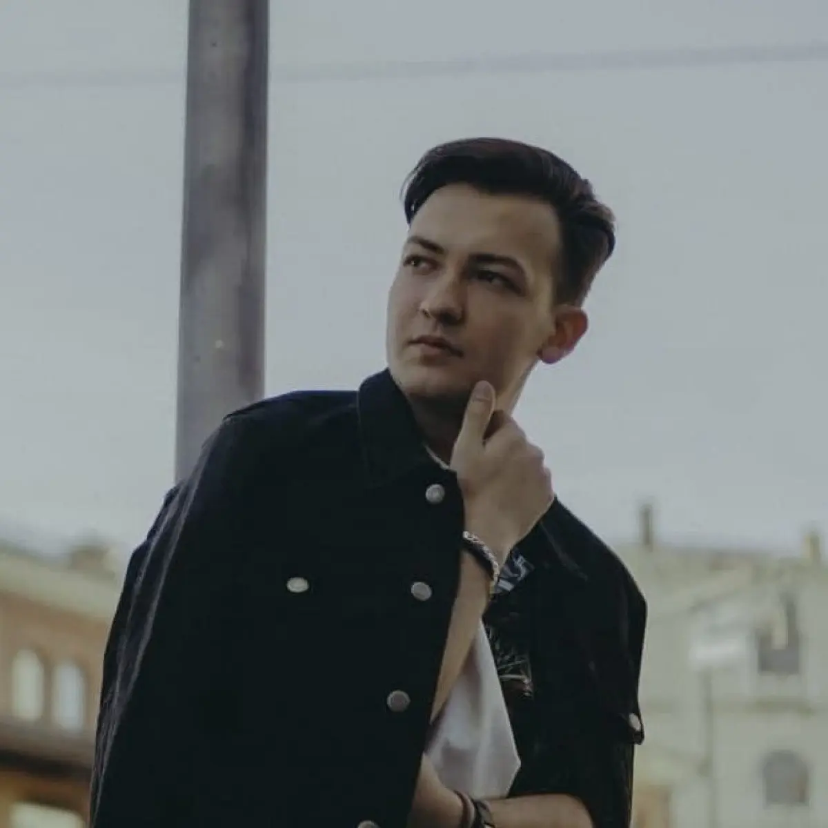 Владислав Безверхов