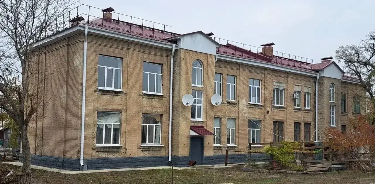 Алтайский край завершил годовой план работ в Славяносербском округе ЛНР
В 2025 году регион-шеф на 100 % выполнил программу восстановительных работ | Сетка — социальная сеть от hh.ru