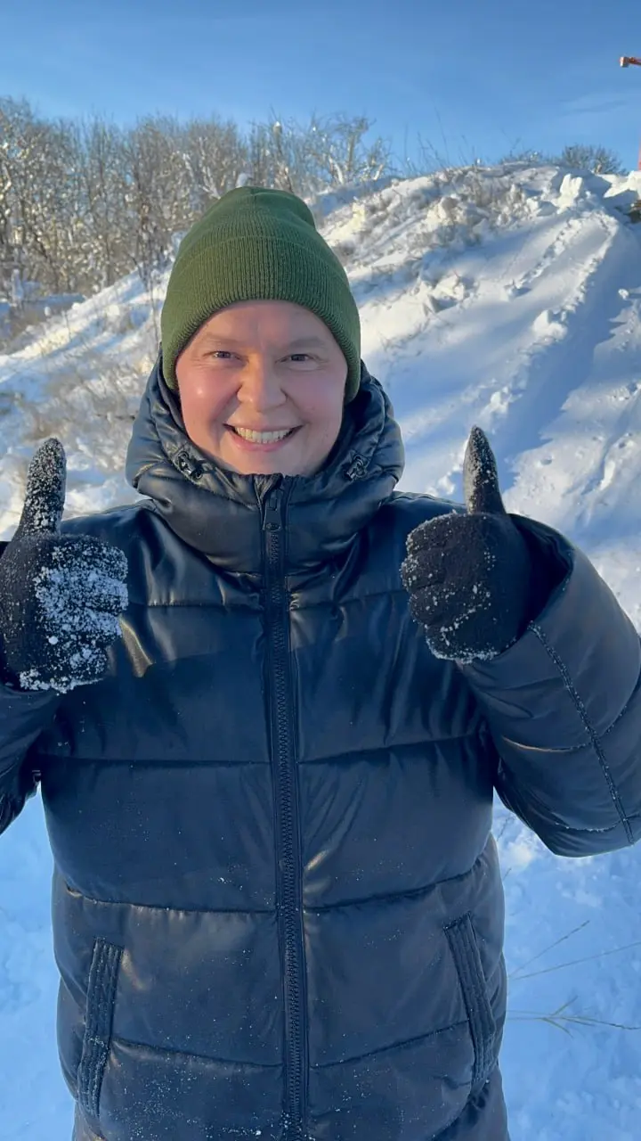 Взял интересный проект — вентиляция и отопление для бизнеса. Не квартиры, не дачи. Заводы, склады, производства. Чек от 2-3 млн за объект.
⠀
Ниша сложная, но денежная | Сетка — социальная сеть от hh.ru