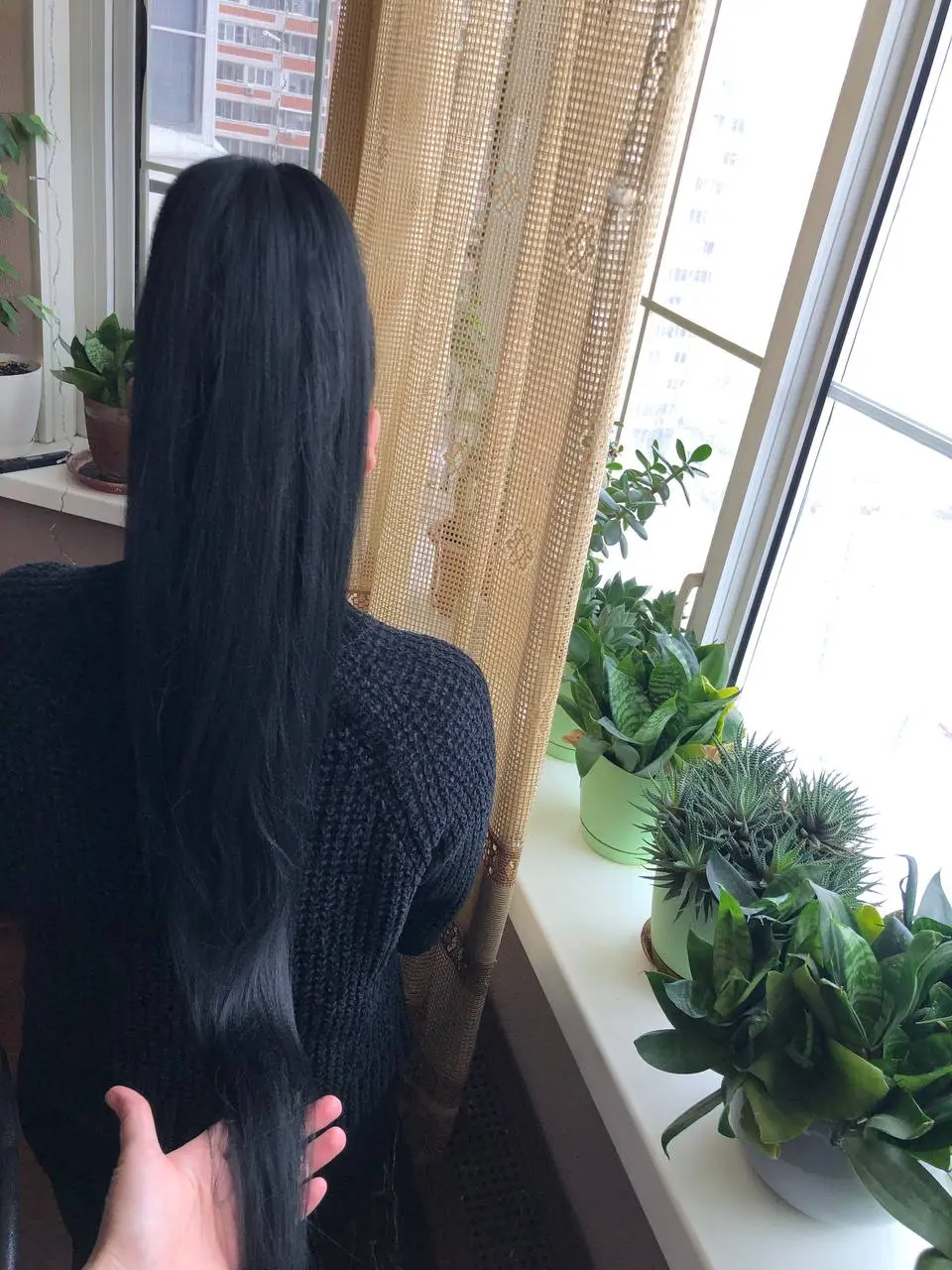 Длинный хвост🥰
Срок носки : от 5-ти днец
Время плетения : 1,5 ч
Стоимость : от 2500₽ | Сетка — социальная сеть от hh.ru