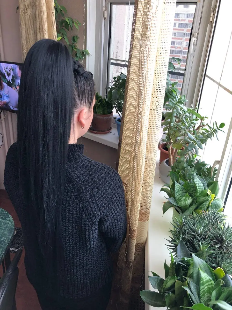 Длинный хвост🥰
Срок носки : от 5-ти днец
Время плетения : 1,5 ч
Стоимость : от 2500₽ | Сетка — социальная сеть от hh.ru