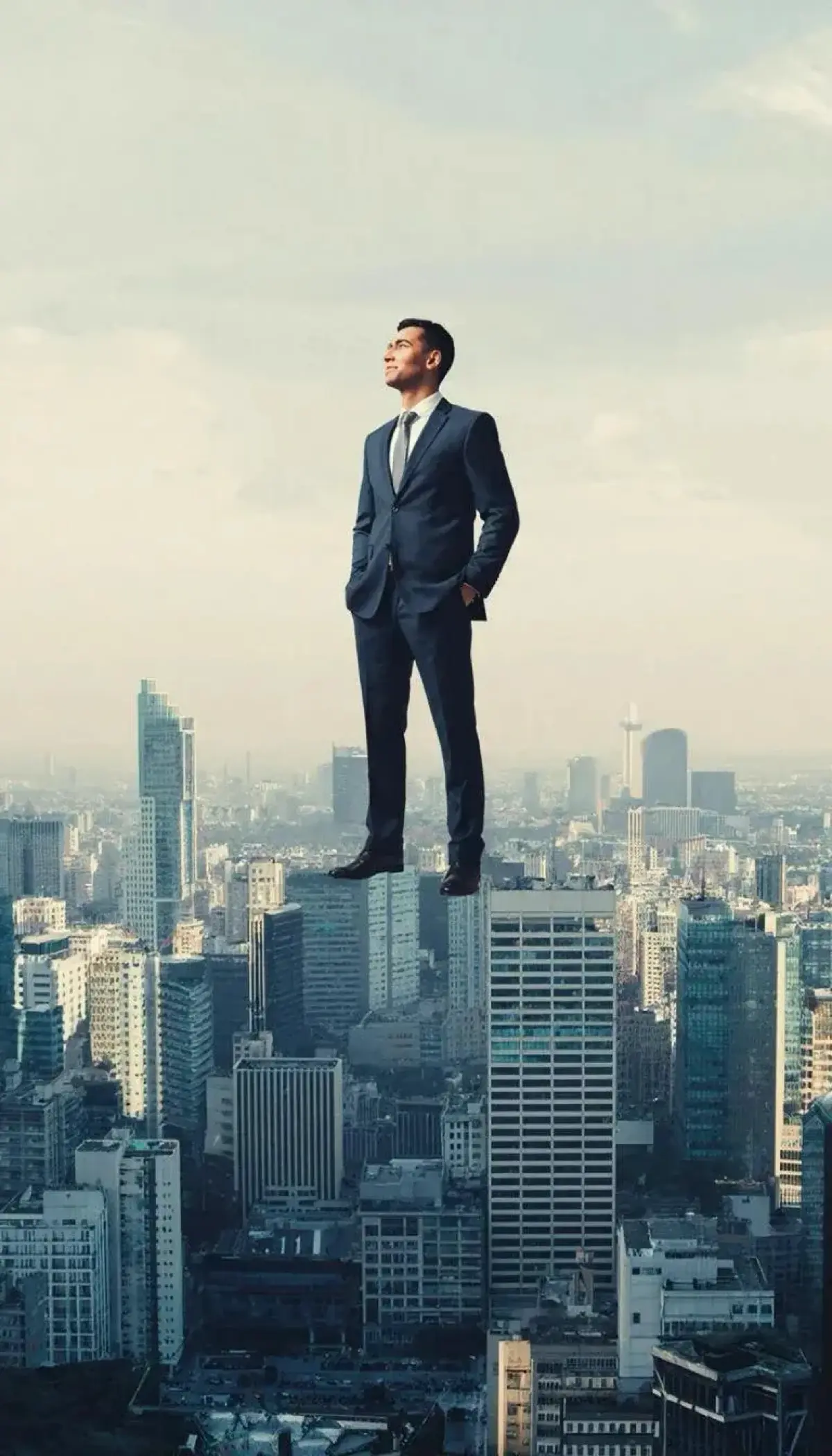 Персональный бренд, Имидж, Деловая репутация, Профессиональная репутация - в чем разница?
Зависит от того, с какой стороны смотреть:  
1 | Сетка — социальная сеть от hh.ru