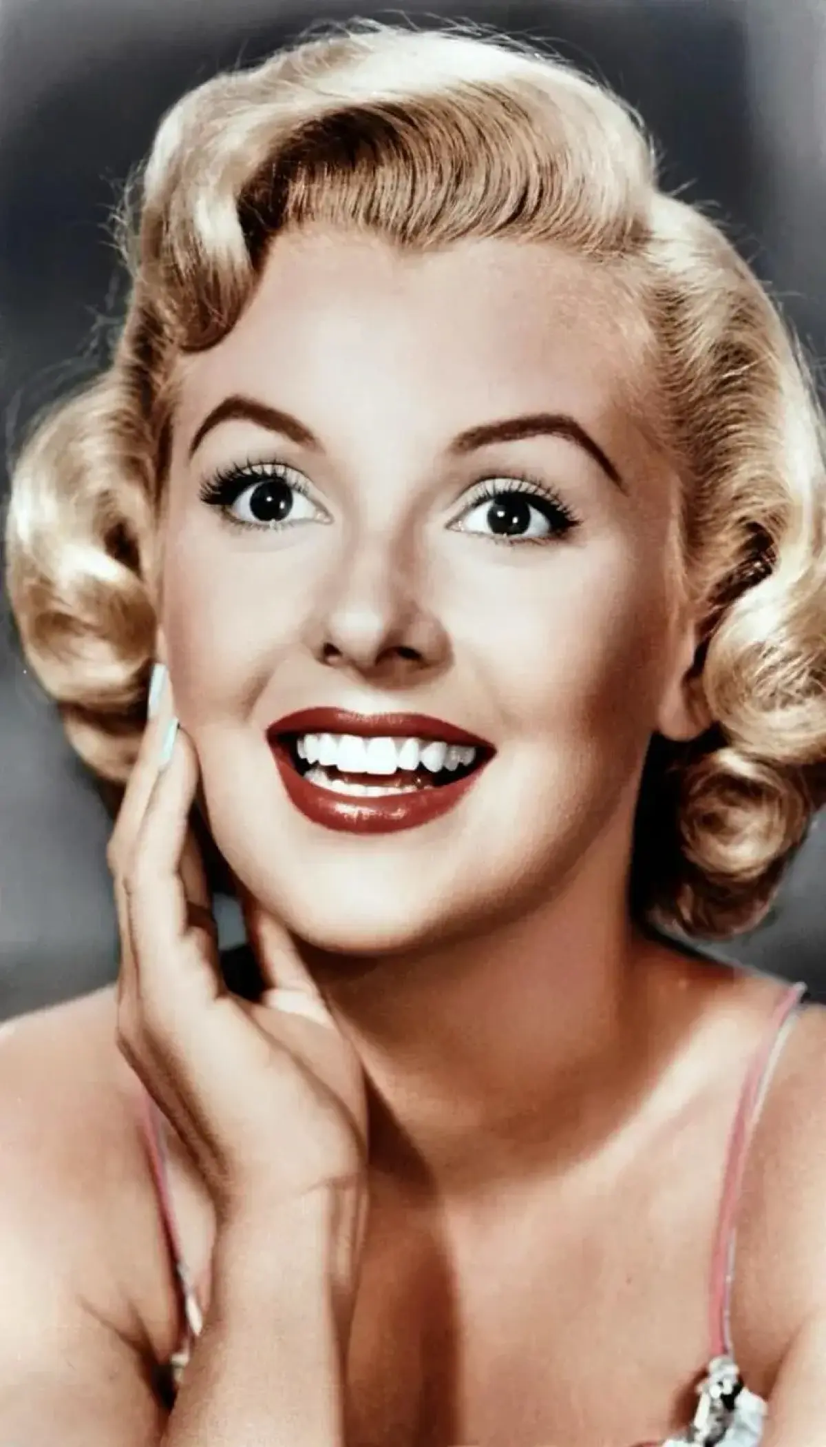 Акцентуации характера, манипуляции, выбор работы, характеристики - Профайлинг. Нашли себя?
Поставьте, пожалуйста, лайк❤️ Видео в ТГ👍
1 | Сетка — социальная сеть от hh.ru