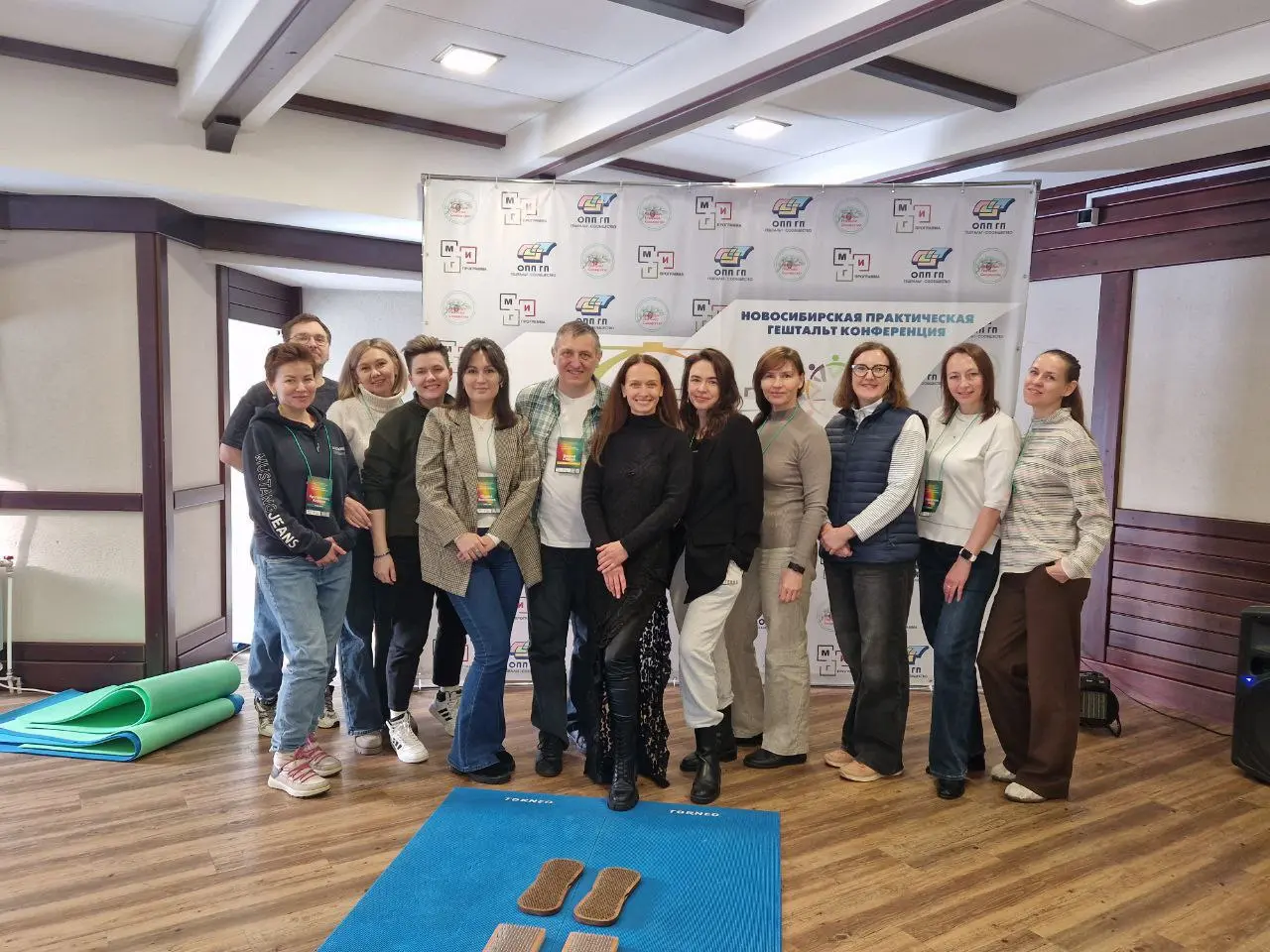 Продолжаю рефлексировать итоги практической конференции по гештальт-терапии.
Было очень много волнений при подготовке. Много ожиданий.
Мне кажется, что я взял от неё всё, что только можно | Сетка — социальная сеть от hh.ru