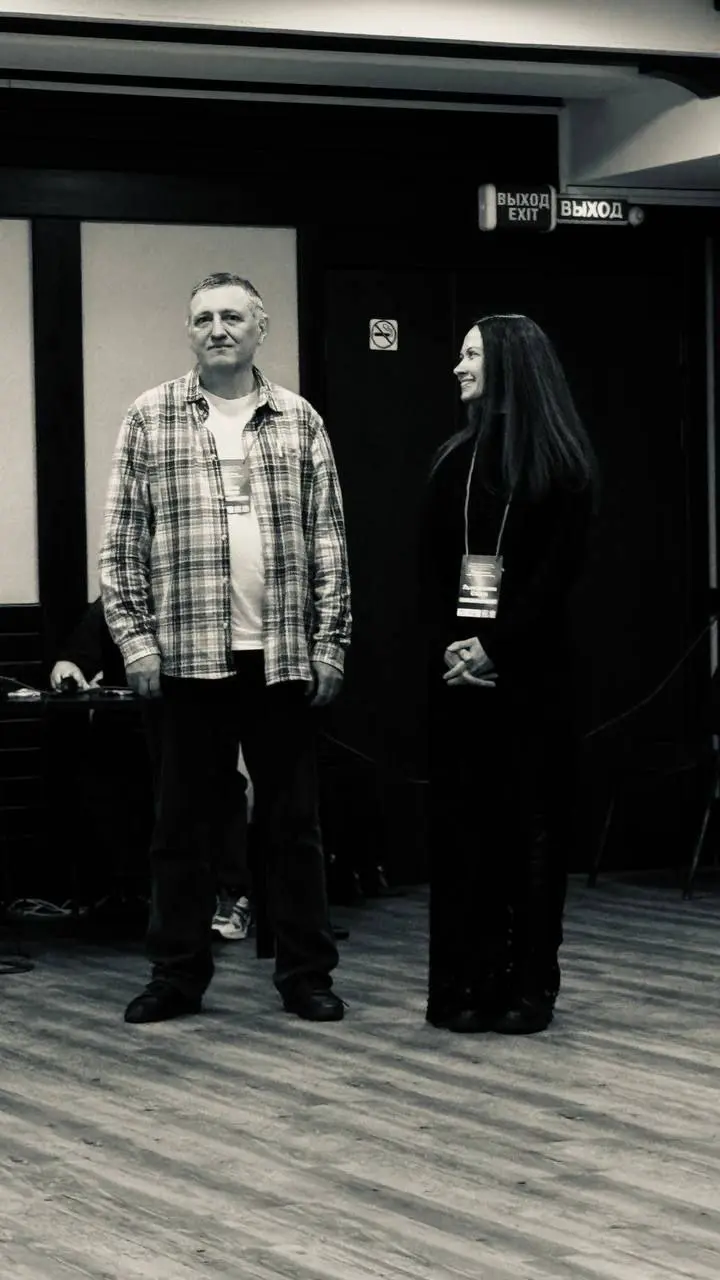 Продолжаю рефлексировать итоги практической конференции по гештальт-терапии.
Было очень много волнений при подготовке. Много ожиданий.
Мне кажется, что я взял от неё всё, что только можно | Сетка — социальная сеть от hh.ru